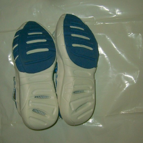 Womens Piranja Aqua Shoe ~ Size 5 (S) ,NEW - Picture 3 of 4